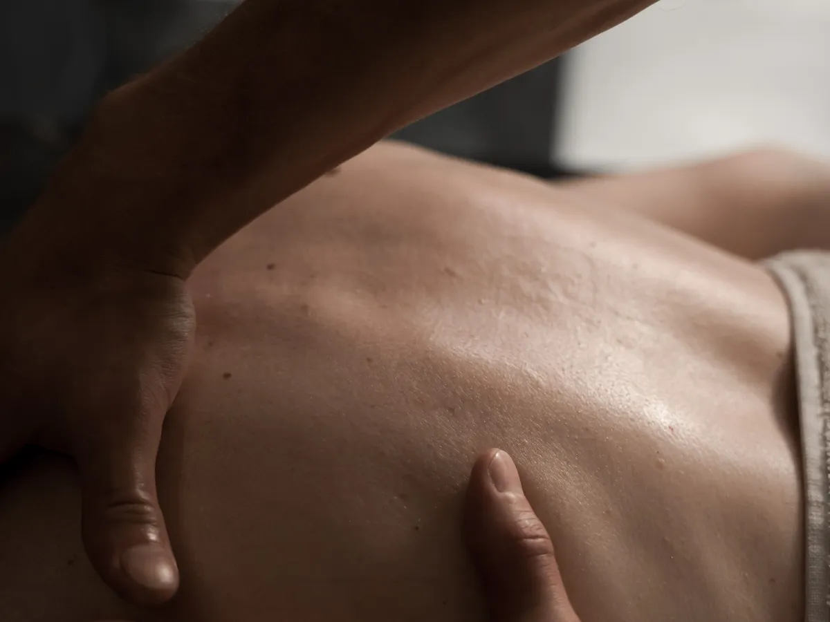 Client-focused body therapy setting
